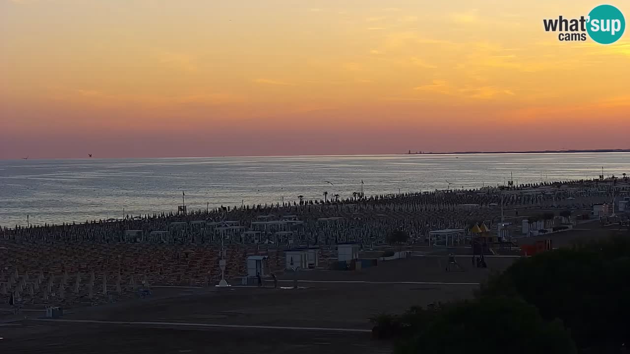 Spletna kamera Bibione plaža – pogled iz Ashanti ApartHotela
