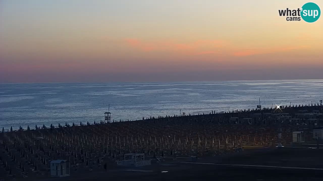 Spletna kamera Bibione plaža – pogled iz Ashanti ApartHotela