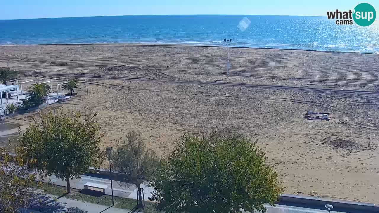 Spletna kamera Bibione plaža – pogled iz Ashanti ApartHotela