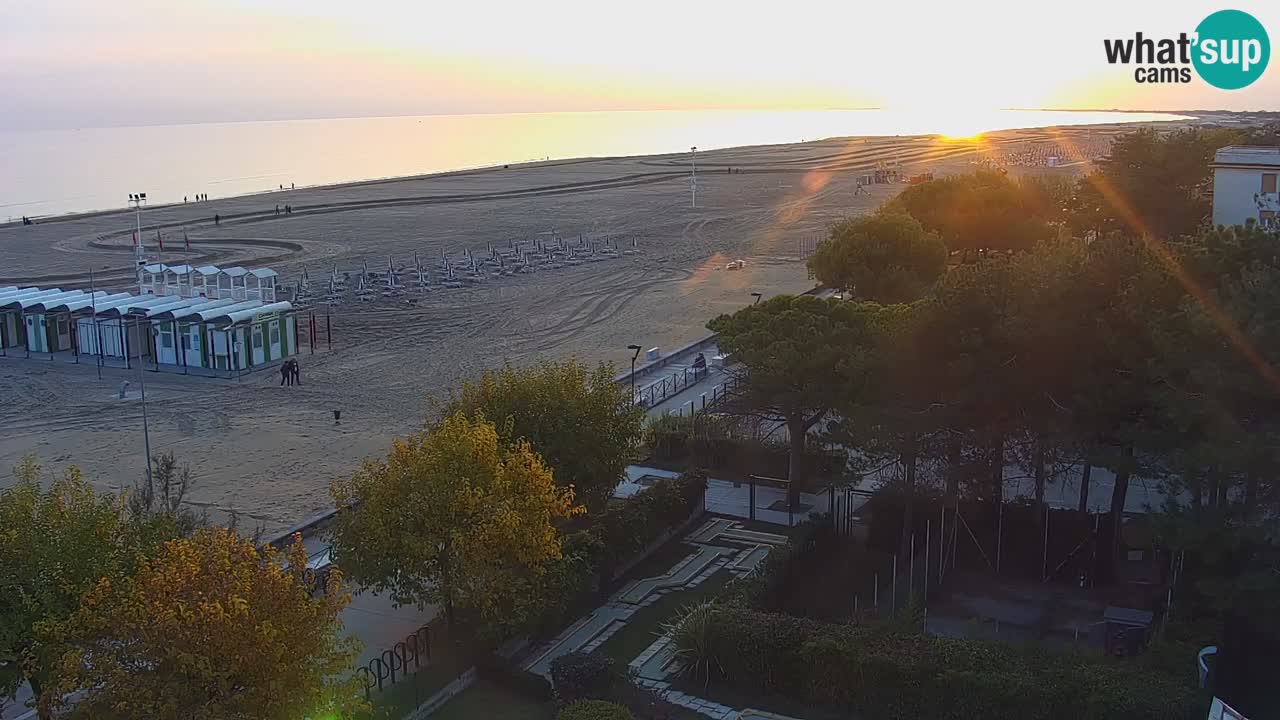 Spletna kamera Bibione plaža – pogled iz Ashanti ApartHotela