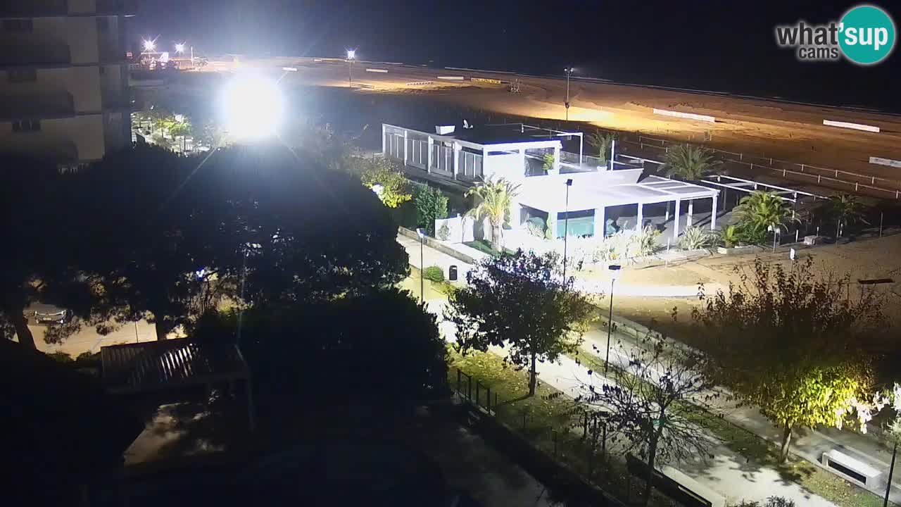Spletna kamera Bibione plaža – pogled iz Ashanti ApartHotela