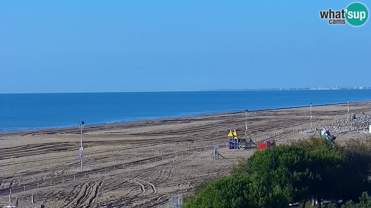 Spletna kamera Bibione plaža – pogled iz Ashanti ApartHotela