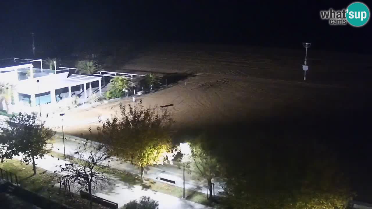 Spletna kamera Bibione plaža – pogled iz Ashanti ApartHotela