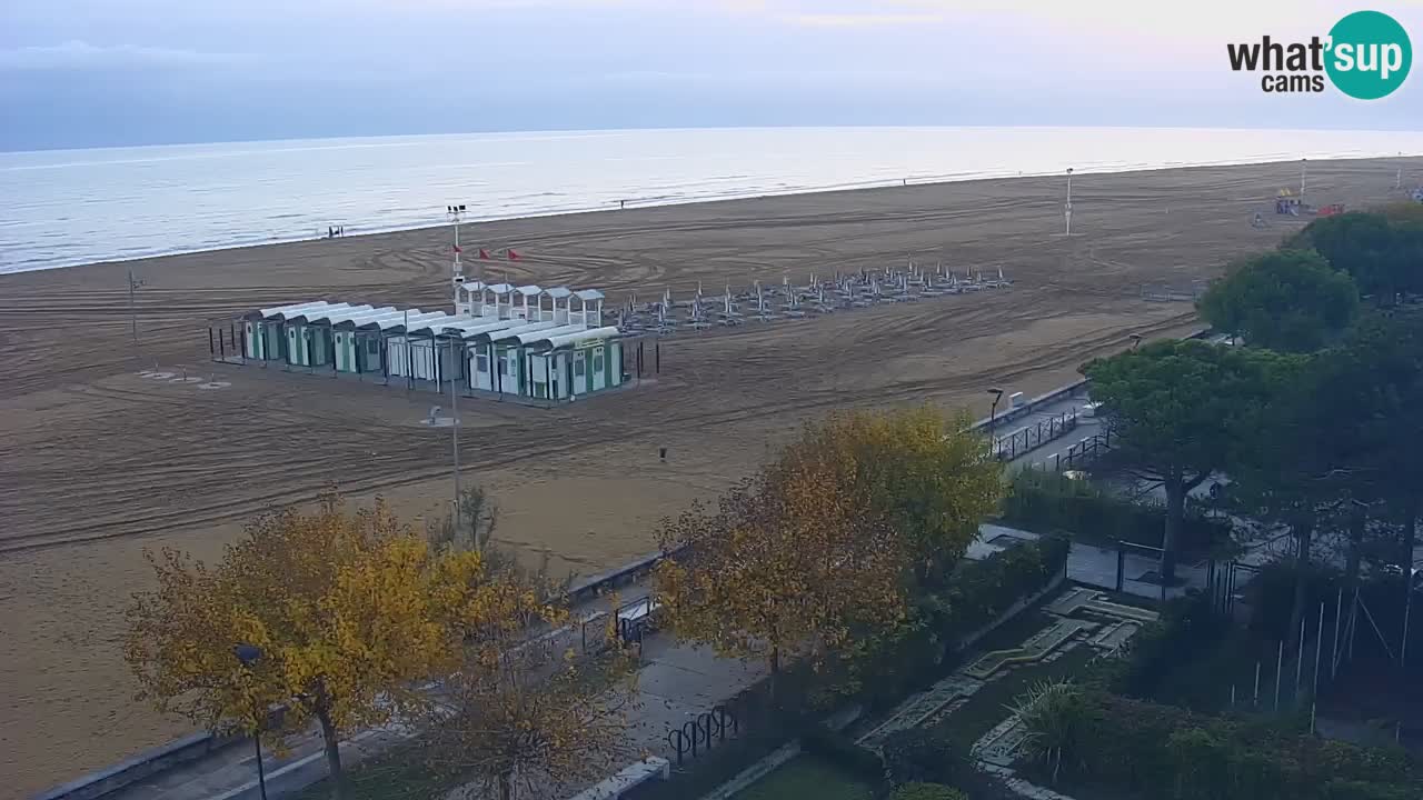 Spletna kamera Bibione plaža – pogled iz Ashanti ApartHotela