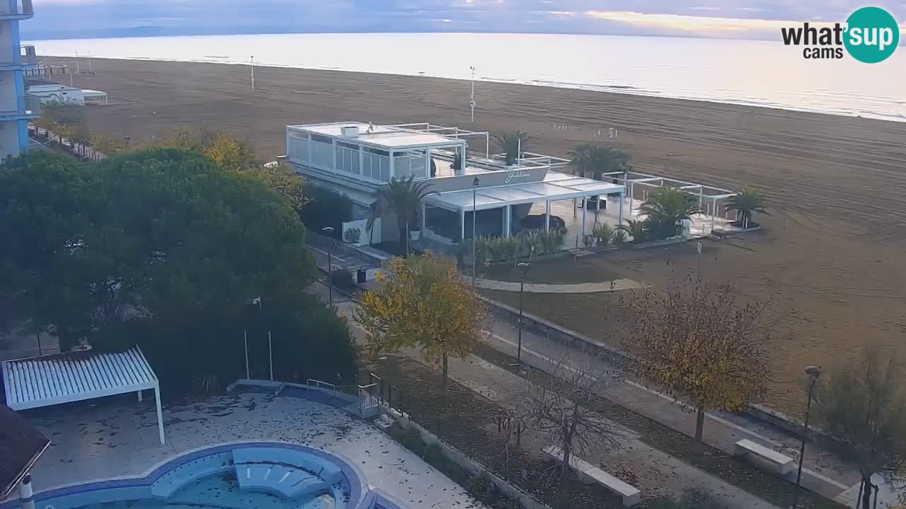 Spletna kamera Bibione plaža – pogled iz Ashanti ApartHotela