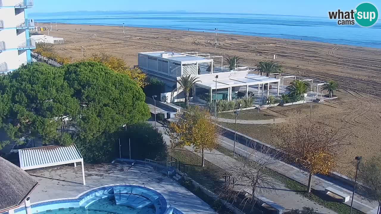 Spletna kamera Bibione plaža – pogled iz Ashanti ApartHotela
