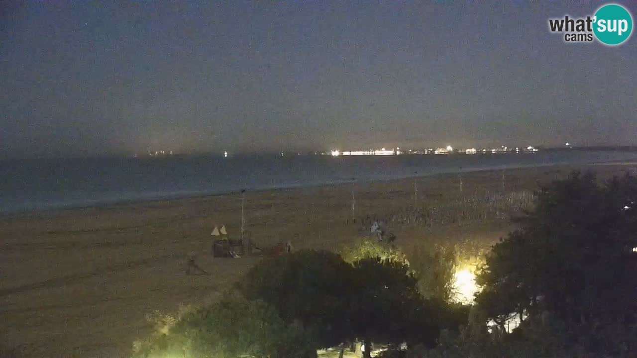 Spletna kamera Bibione plaža – pogled iz Ashanti ApartHotela