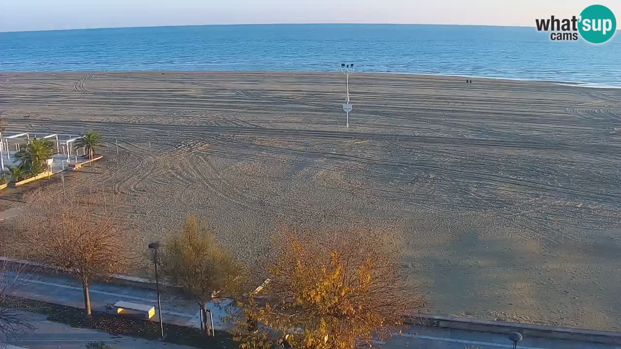 Spletna kamera Bibione plaža – pogled iz Ashanti ApartHotela
