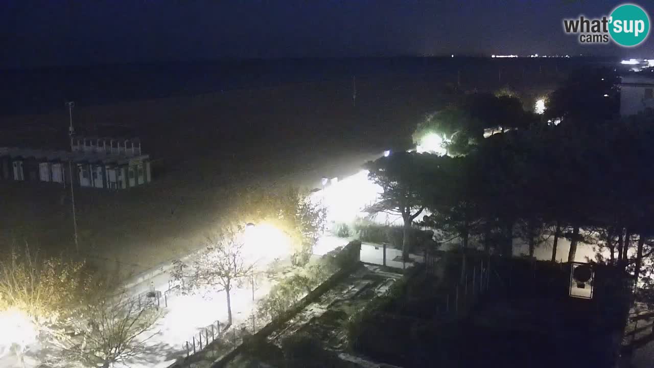 Spletna kamera Bibione plaža – pogled iz Ashanti ApartHotela