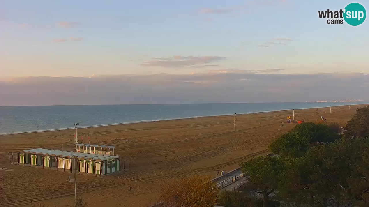 Spletna kamera Bibione plaža – pogled iz Ashanti ApartHotela