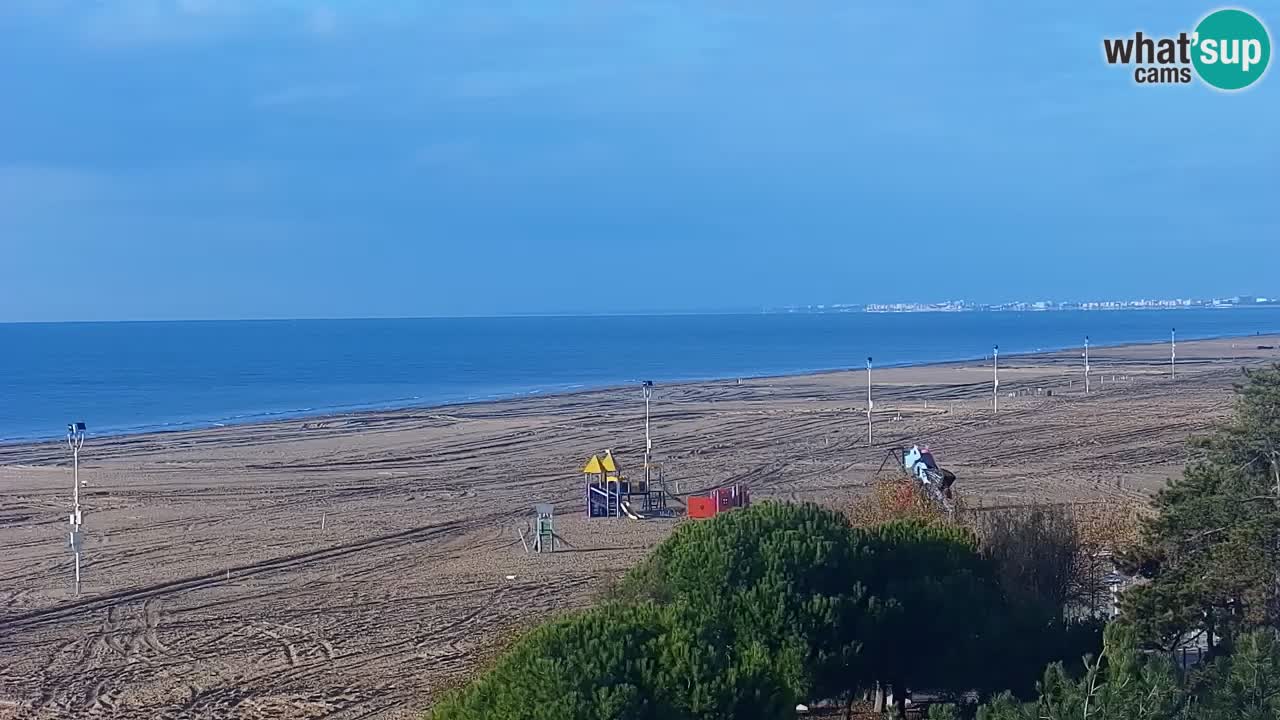 Spletna kamera Bibione plaža – pogled iz Ashanti ApartHotela