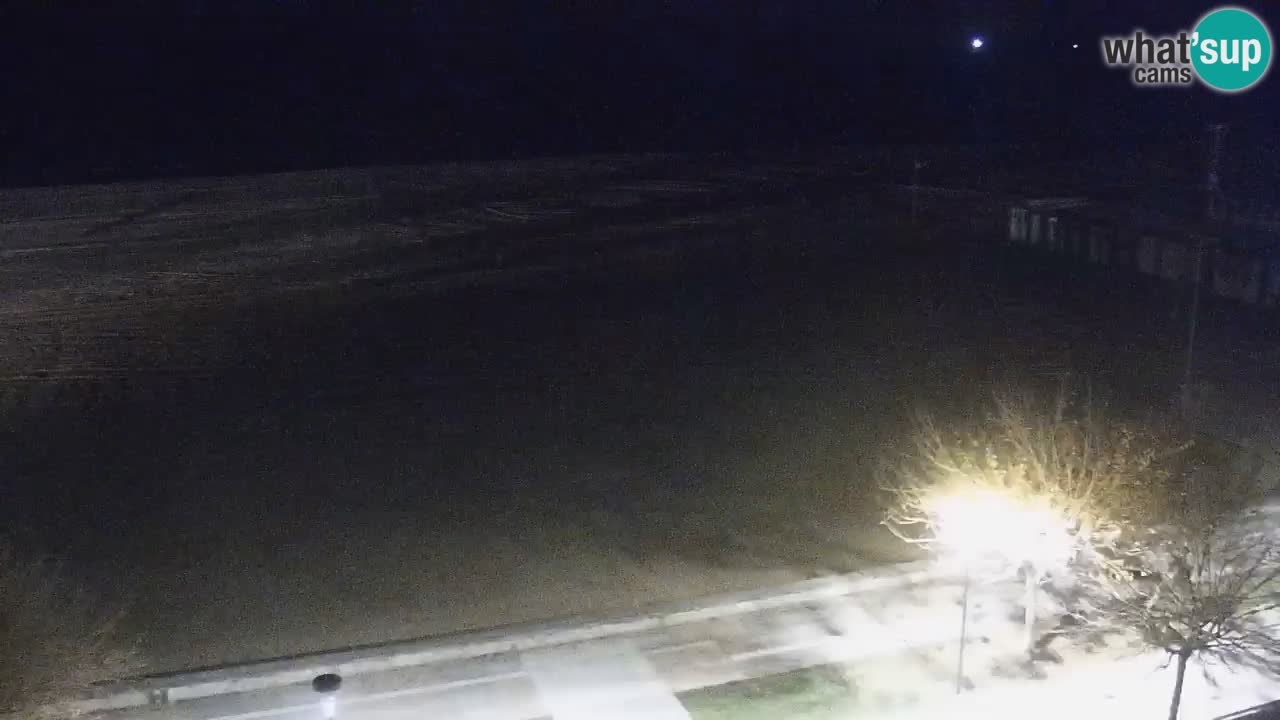 Spletna kamera Bibione plaža – pogled iz Ashanti ApartHotela