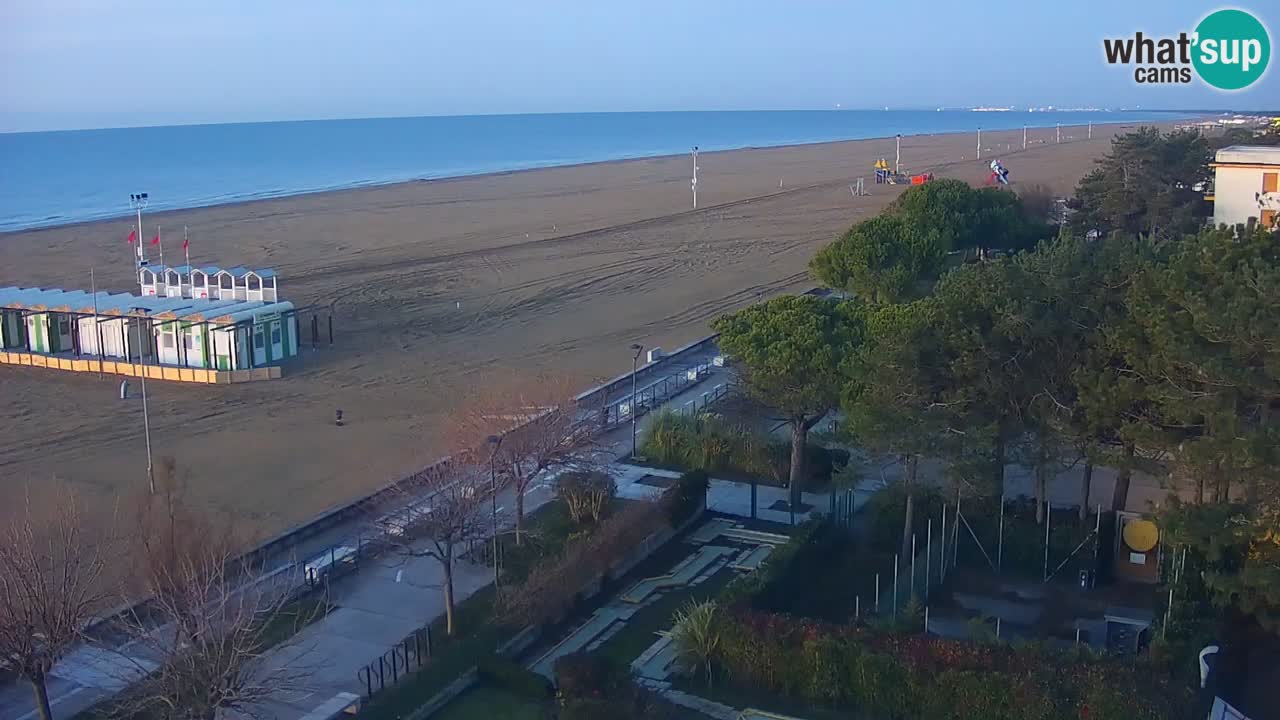 Spletna kamera Bibione plaža – pogled iz Ashanti ApartHotela