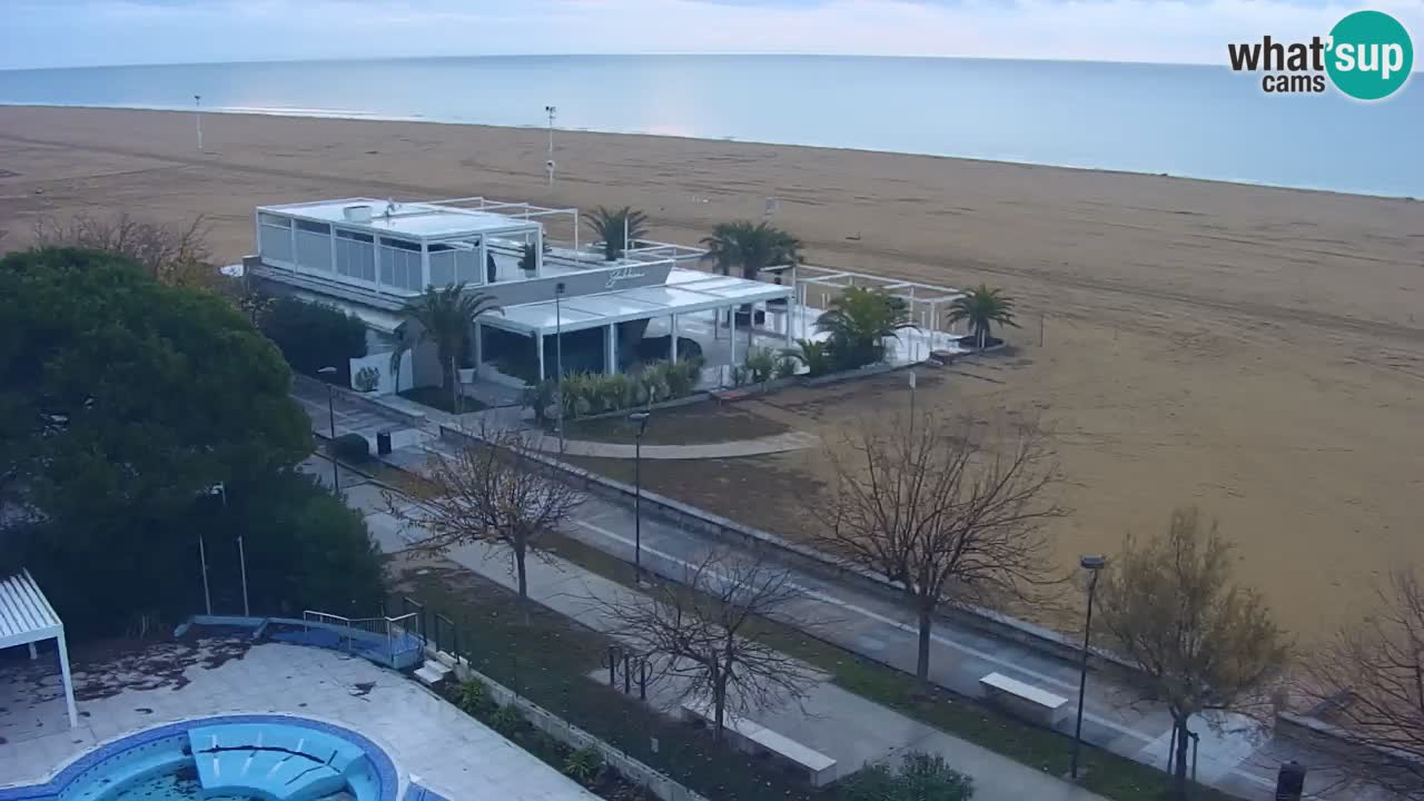 Spletna kamera Bibione plaža – pogled iz Ashanti ApartHotela
