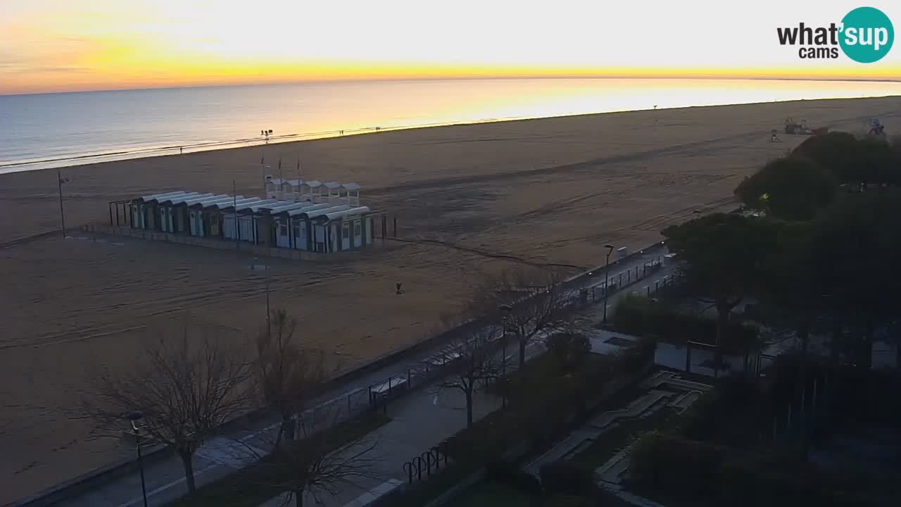 Spletna kamera Bibione plaža – pogled iz Ashanti ApartHotela