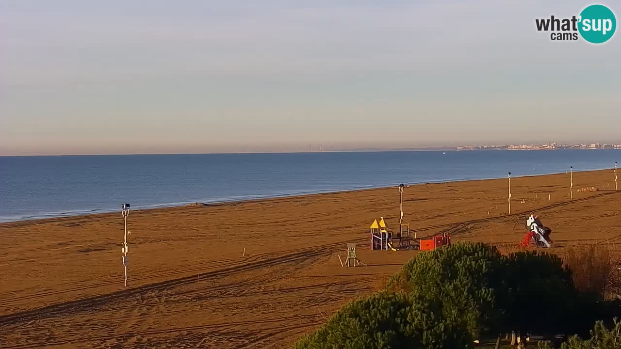 Web kamera Bibione plaža – pogled sa Ashanti ApartHotela