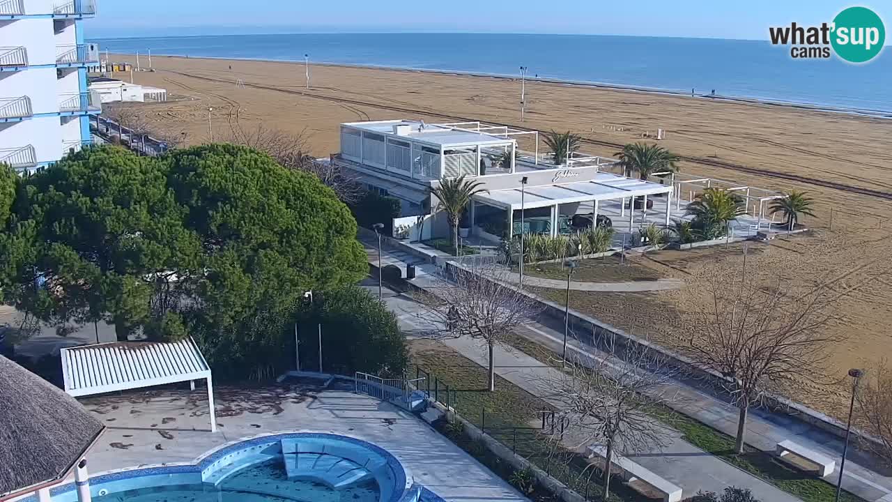 Spletna kamera Bibione plaža – pogled iz Ashanti ApartHotela