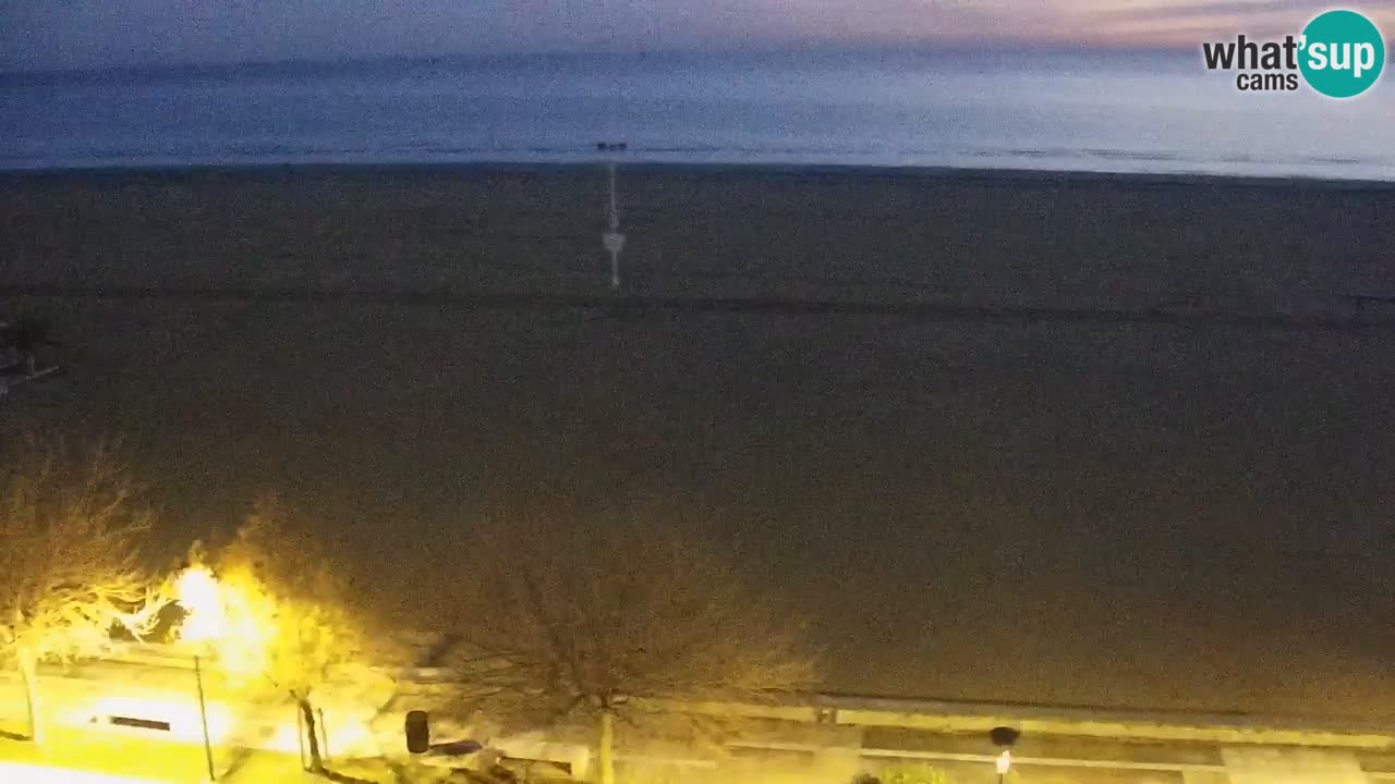 Spletna kamera Bibione plaža – pogled iz Ashanti ApartHotela