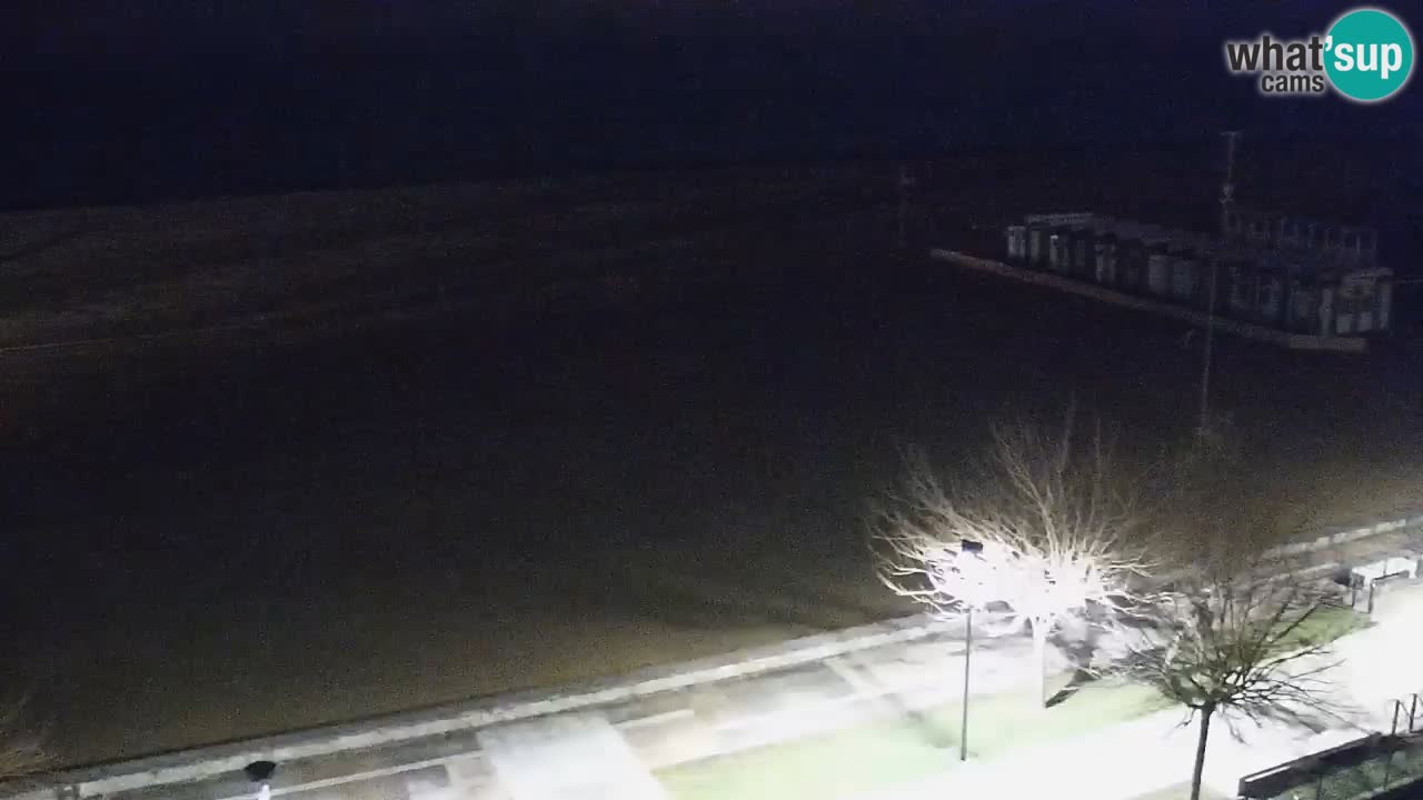 Spletna kamera Bibione plaža – pogled iz Ashanti ApartHotela