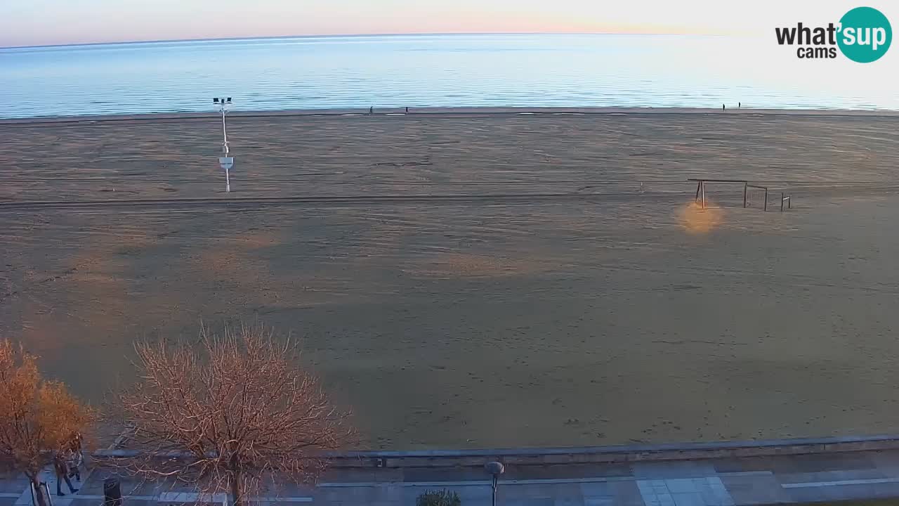 Spletna kamera Bibione plaža – pogled iz Ashanti ApartHotela