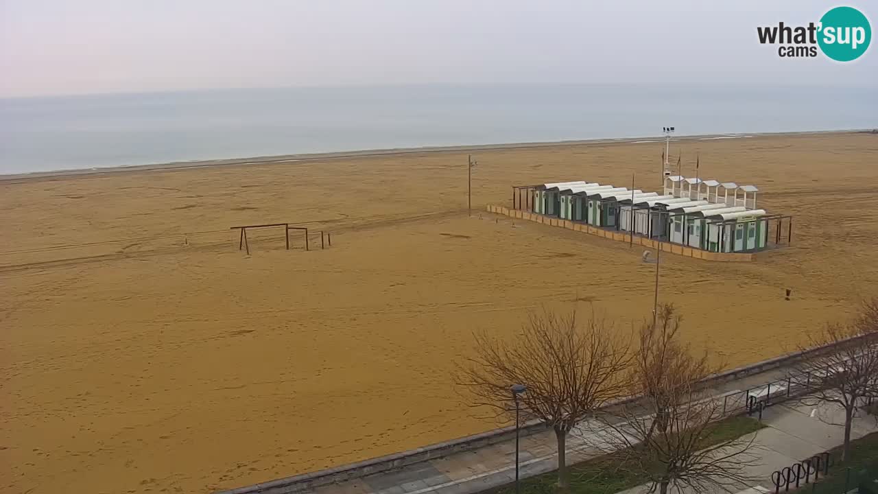 Spletna kamera Bibione plaža – pogled iz Ashanti ApartHotela
