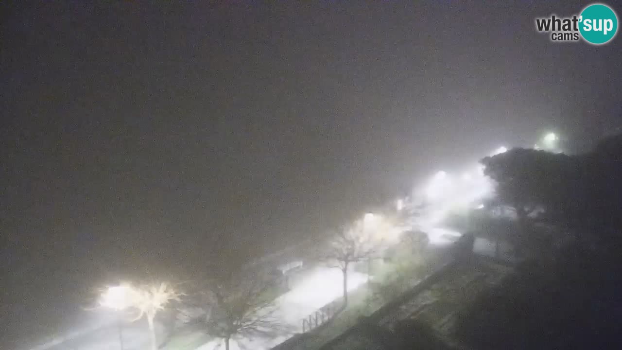 Spletna kamera Bibione plaža – pogled iz Ashanti ApartHotela