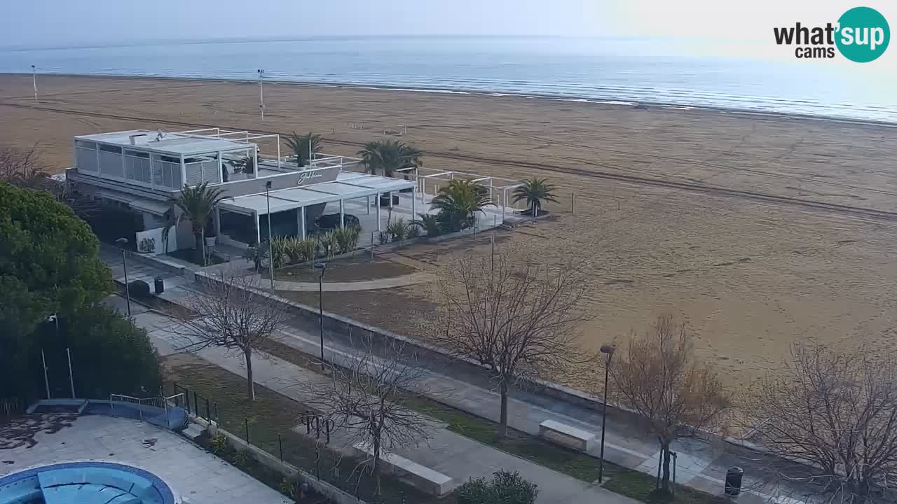 Spletna kamera Bibione plaža – pogled iz Ashanti ApartHotela