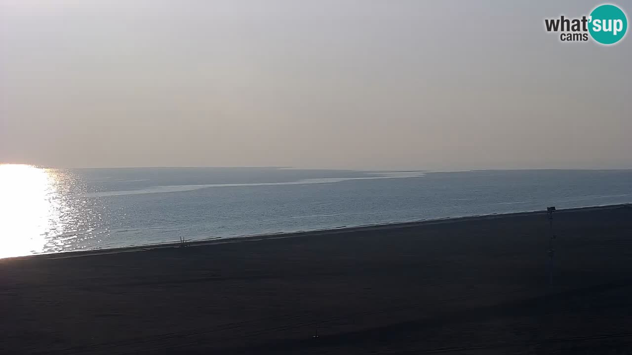 Spletna kamera Bibione plaža – pogled iz Ashanti ApartHotela