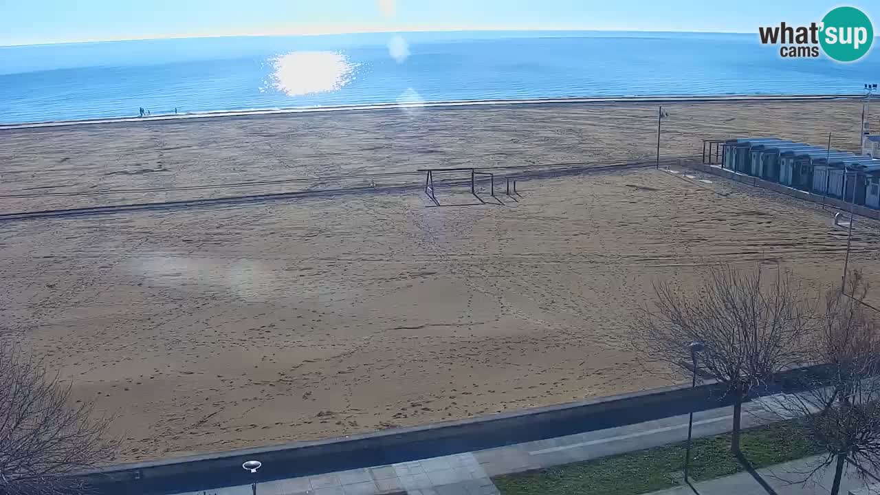 Spletna kamera Bibione plaža – pogled iz Ashanti ApartHotela