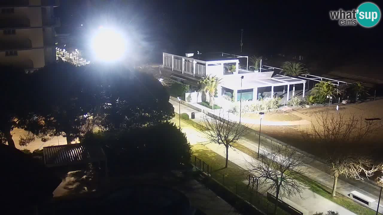 Spletna kamera Bibione plaža – pogled iz Ashanti ApartHotela