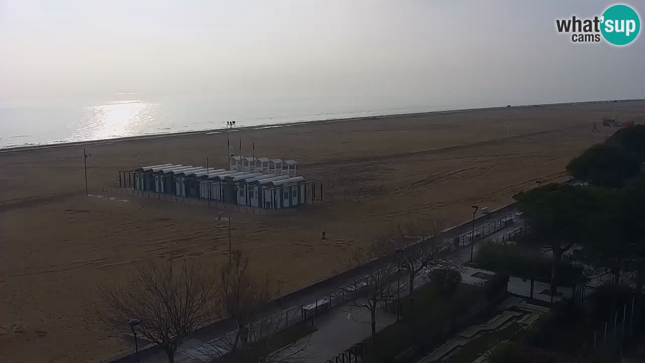 Spletna kamera Bibione plaža – pogled iz Ashanti ApartHotela