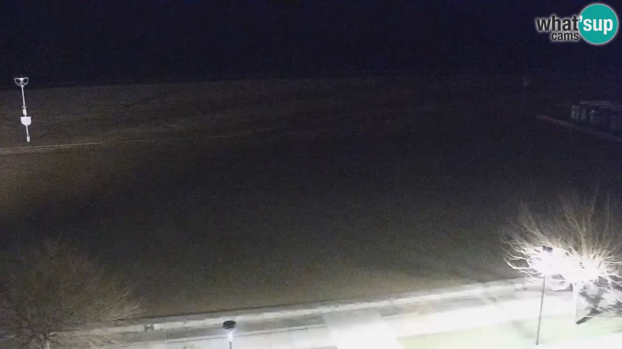 Spletna kamera Bibione plaža – pogled iz Ashanti ApartHotela