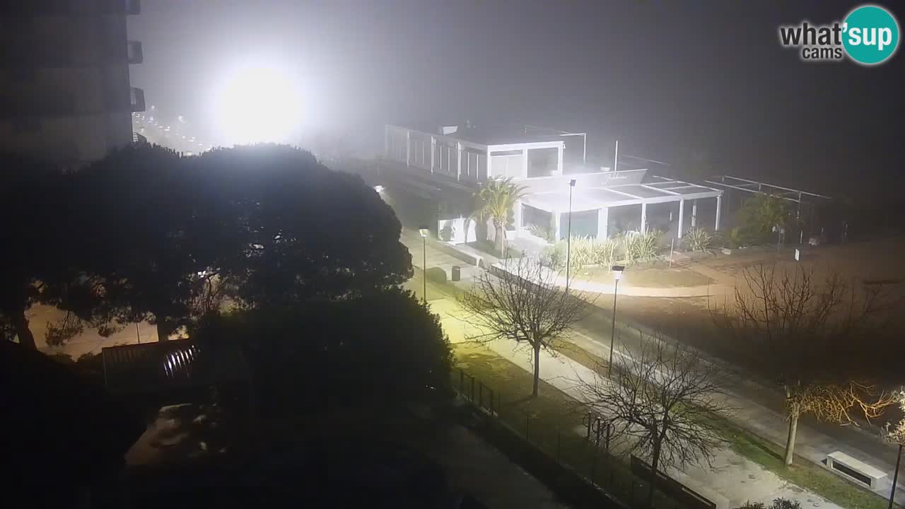 Spletna kamera Bibione plaža – pogled iz Ashanti ApartHotela