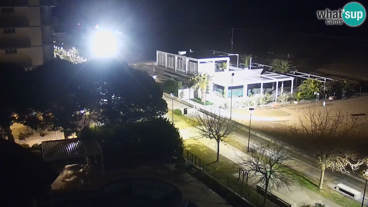 Spletna kamera Bibione plaža – pogled iz Ashanti ApartHotela