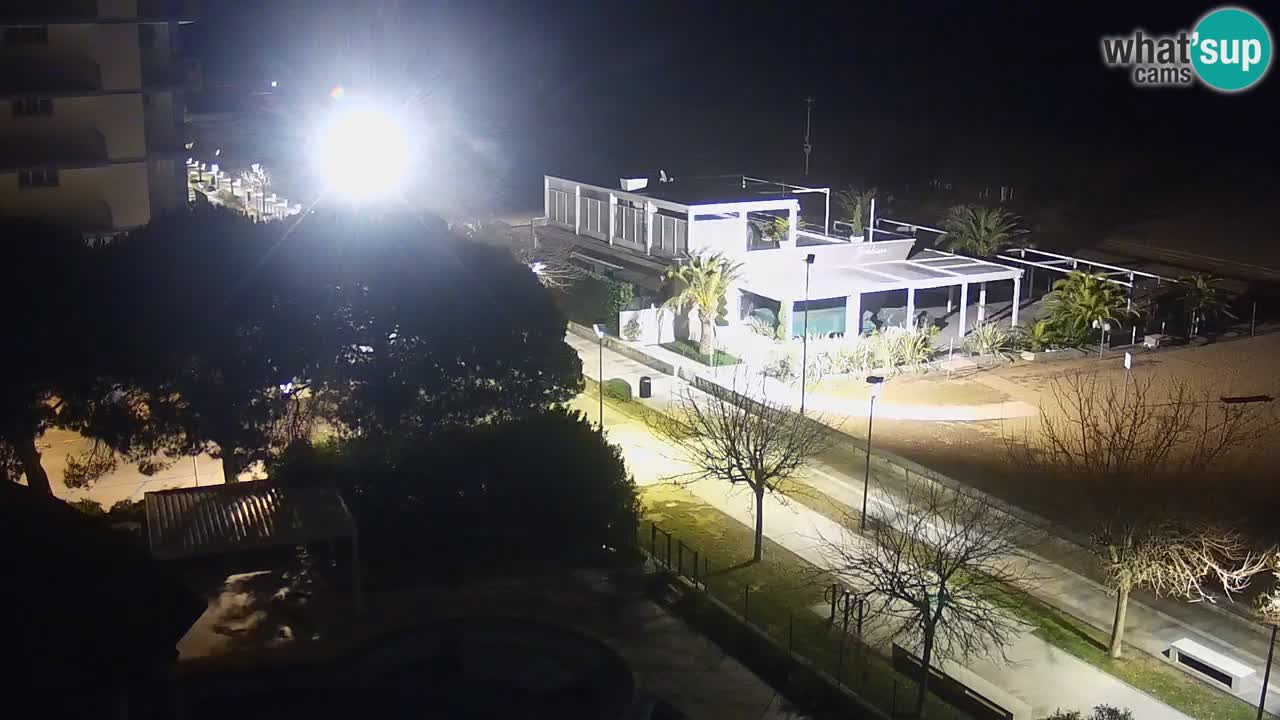 Spletna kamera Bibione plaža – pogled iz Ashanti ApartHotela