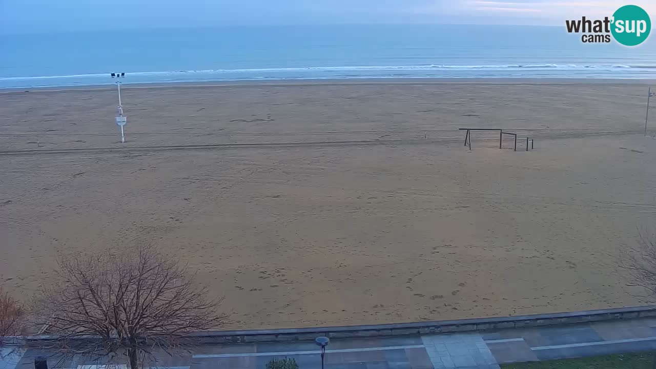 Spletna kamera Bibione plaža – pogled iz Ashanti ApartHotela