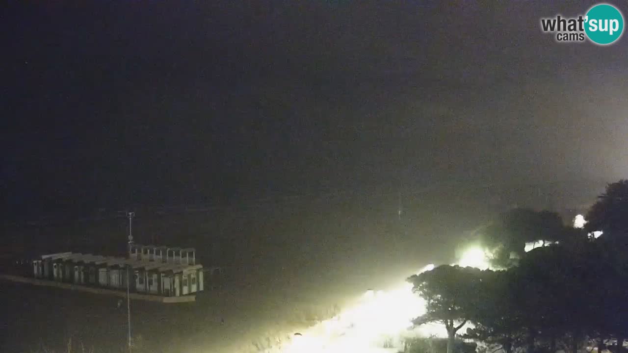 Spletna kamera Bibione plaža – pogled iz Ashanti ApartHotela