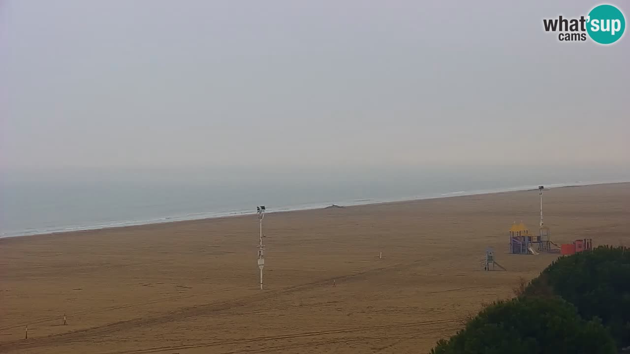 Spletna kamera Bibione plaža – pogled iz Ashanti ApartHotela