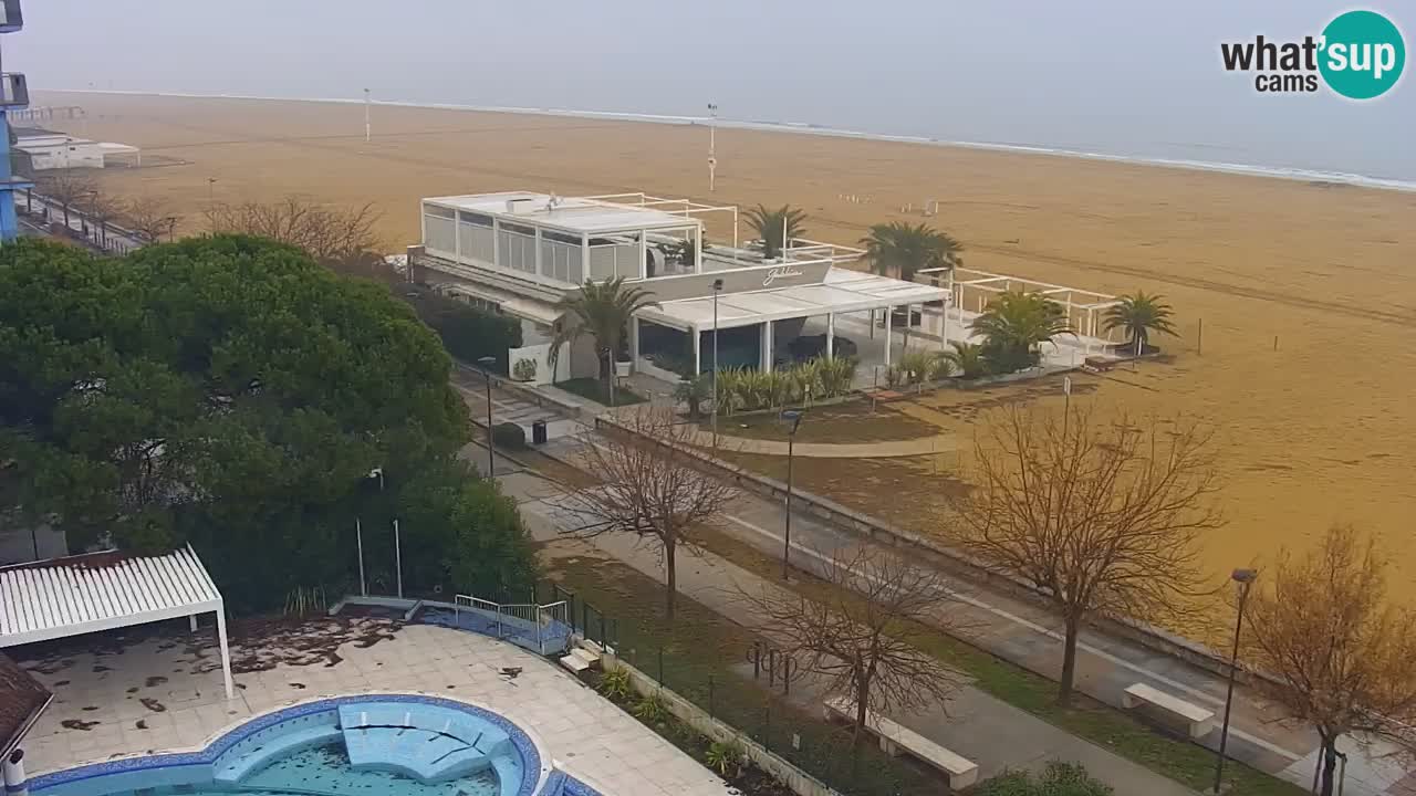 Spletna kamera Bibione plaža – pogled iz Ashanti ApartHotela