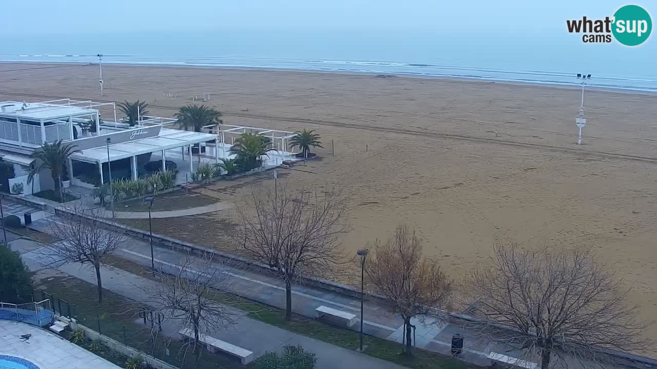 Spletna kamera Bibione plaža – pogled iz Ashanti ApartHotela