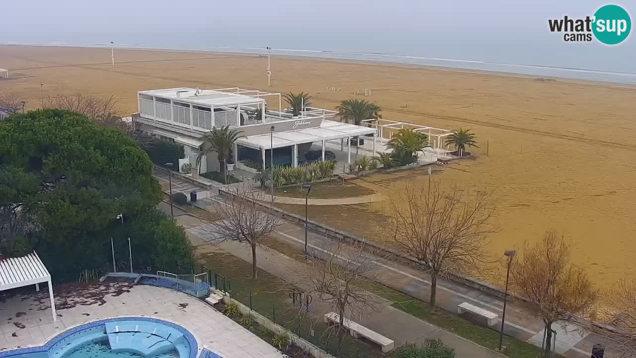 Spletna kamera Bibione plaža – pogled iz Ashanti ApartHotela