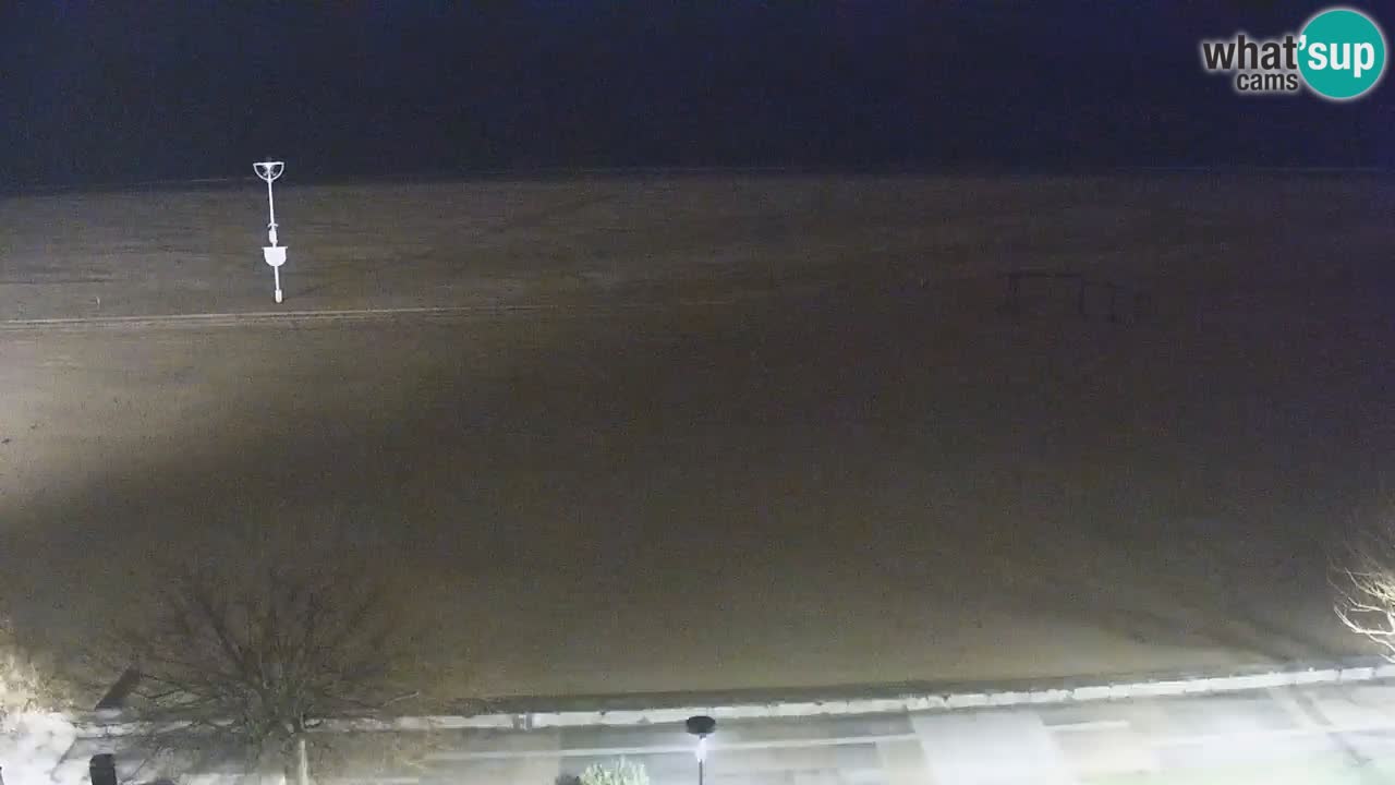 Spletna kamera Bibione plaža – pogled iz Ashanti ApartHotela