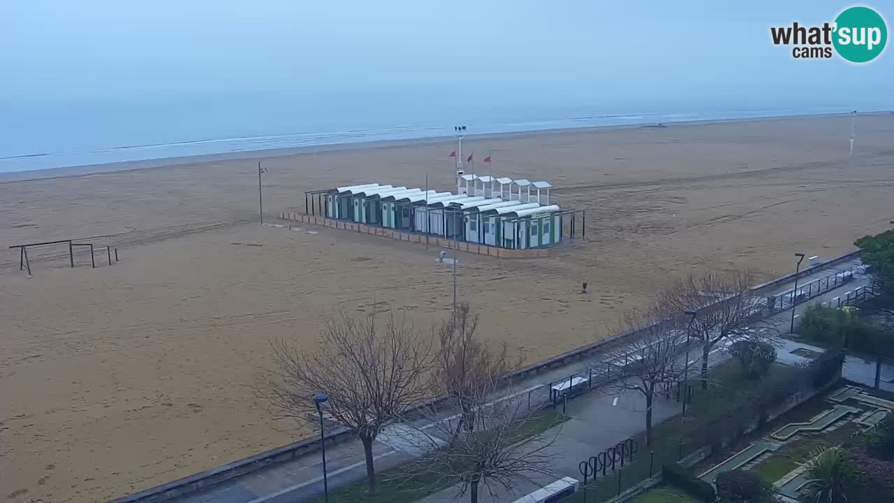 Spletna kamera Bibione plaža – pogled iz Ashanti ApartHotela