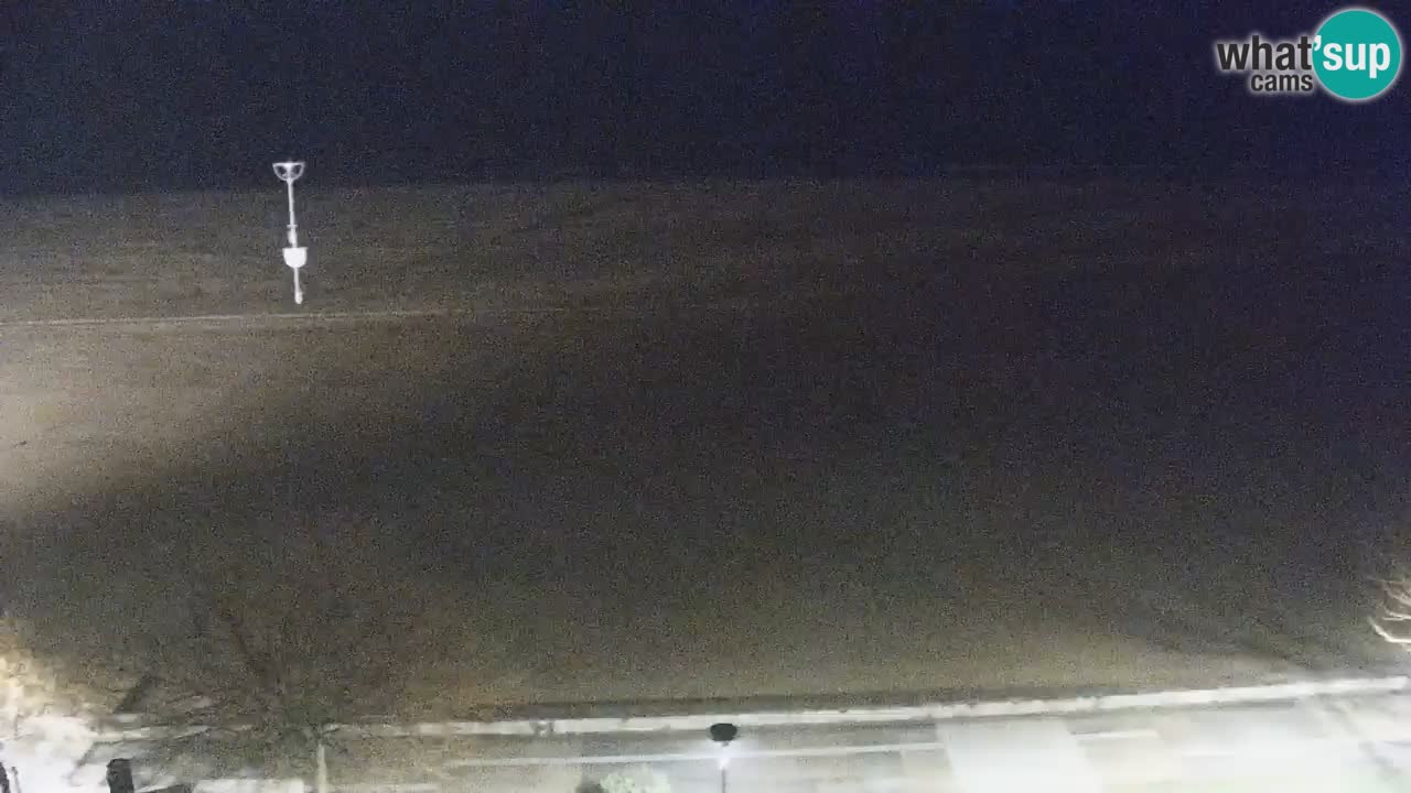 Spletna kamera Bibione plaža – pogled iz Ashanti ApartHotela