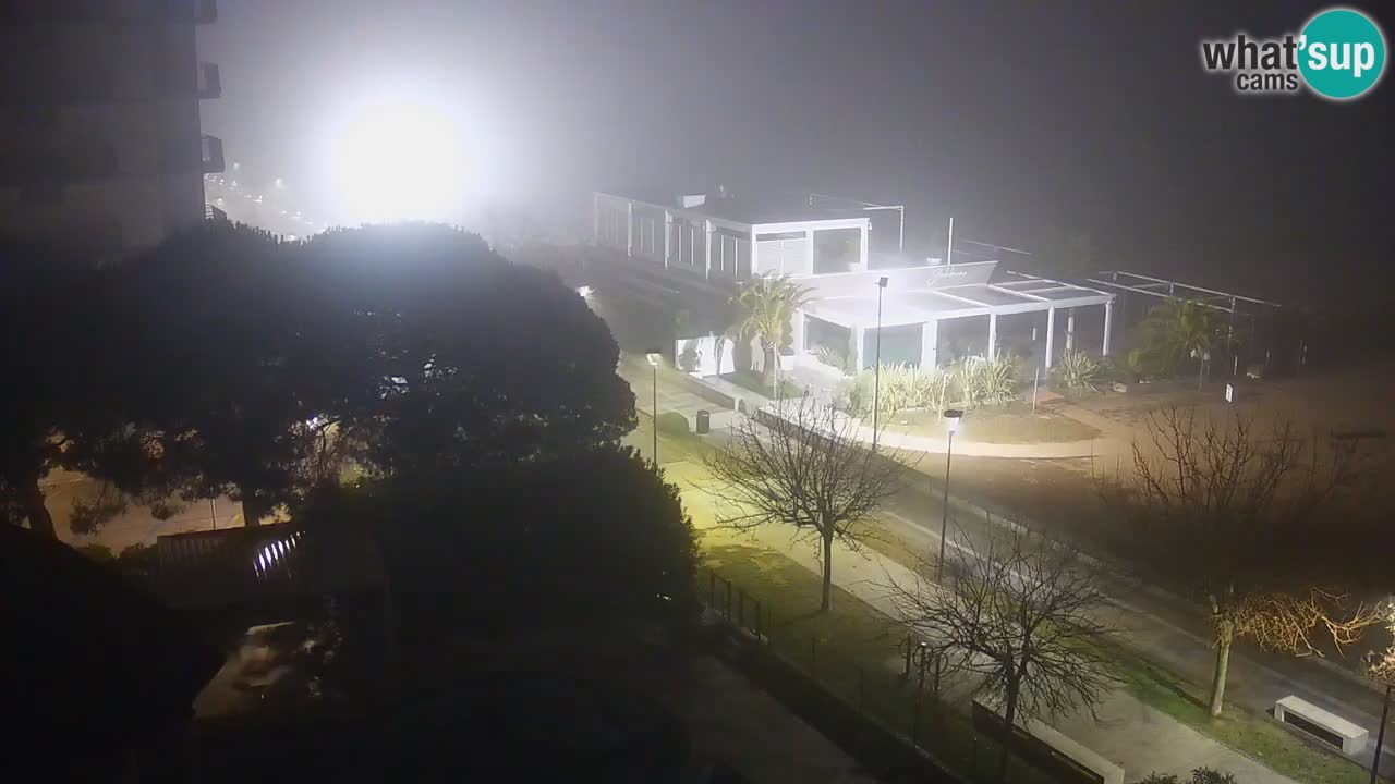 Spletna kamera Bibione plaža – pogled iz Ashanti ApartHotela