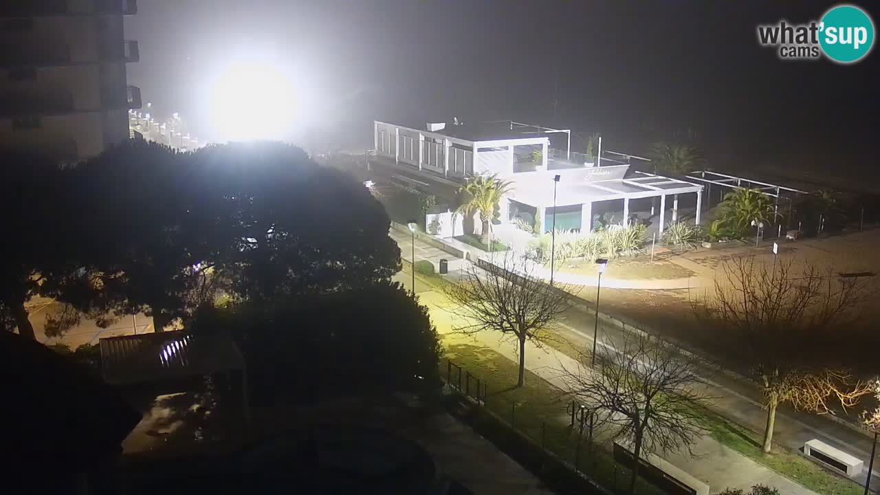 Spletna kamera Bibione plaža – pogled iz Ashanti ApartHotela