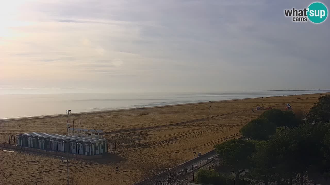 Spletna kamera Bibione plaža – pogled iz Ashanti ApartHotela