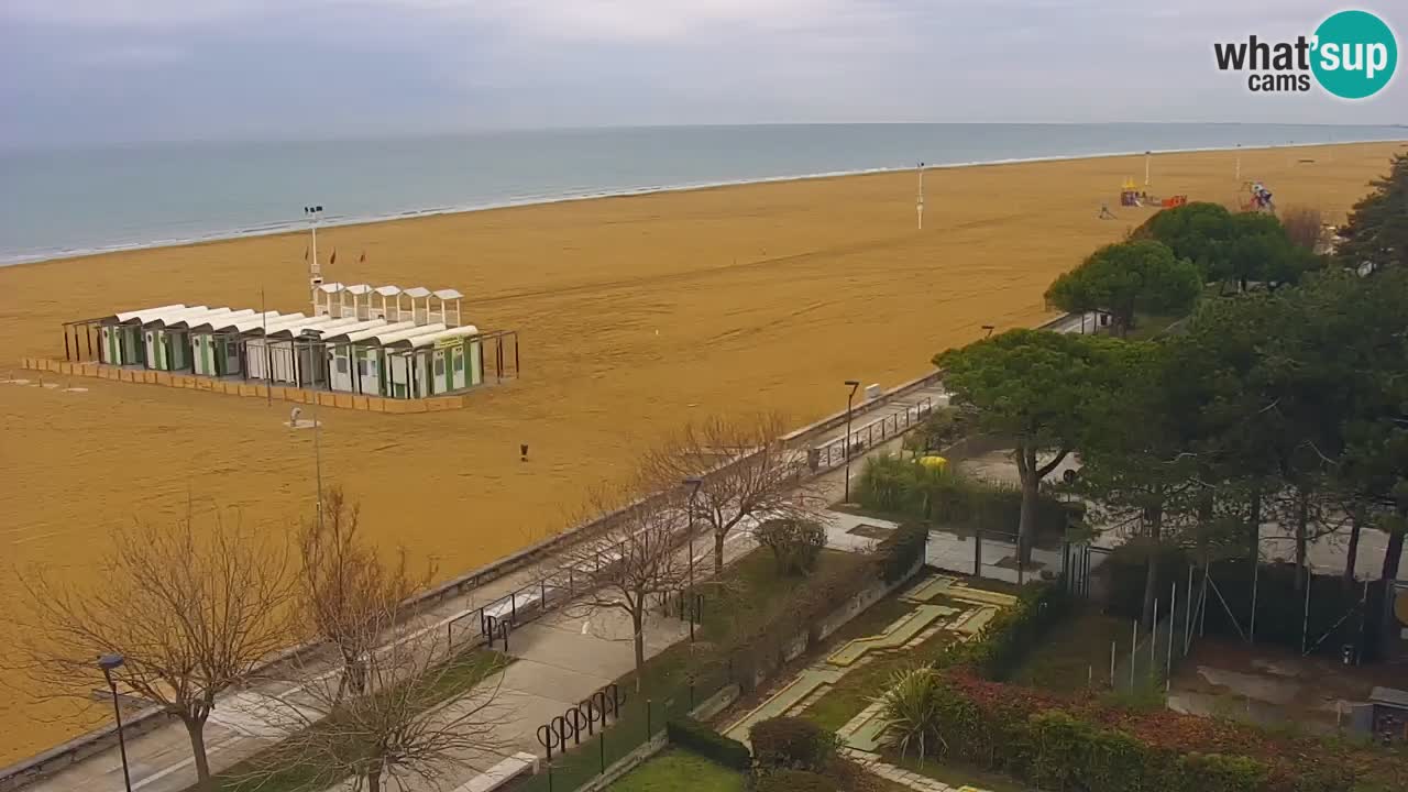 Spletna kamera Bibione plaža – pogled iz Ashanti ApartHotela
