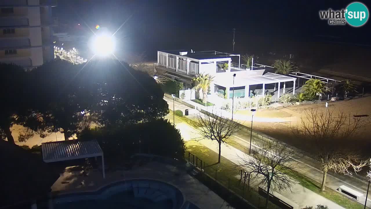 Spletna kamera Bibione plaža – pogled iz Ashanti ApartHotela