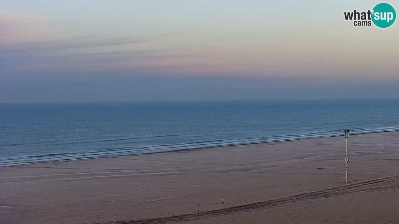 Spletna kamera Bibione plaža – pogled iz Ashanti ApartHotela